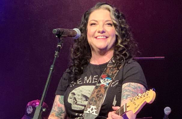 Ashley McBryde, Paramount Theatre, Cedar Rapids